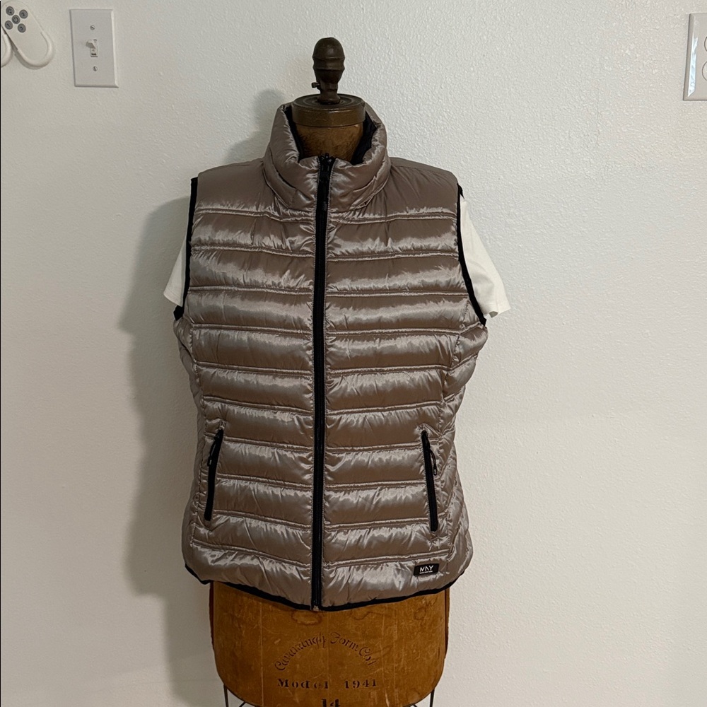 NWOT 32 degreeMarc New York MNY Women's Puffer Down Vest Size L